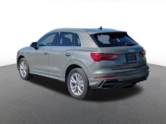 Vehicle image 5 of 28