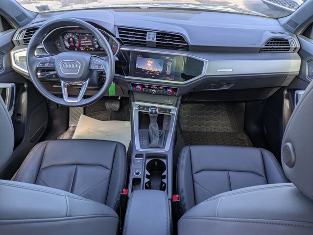 Vehicle image 19 of 28