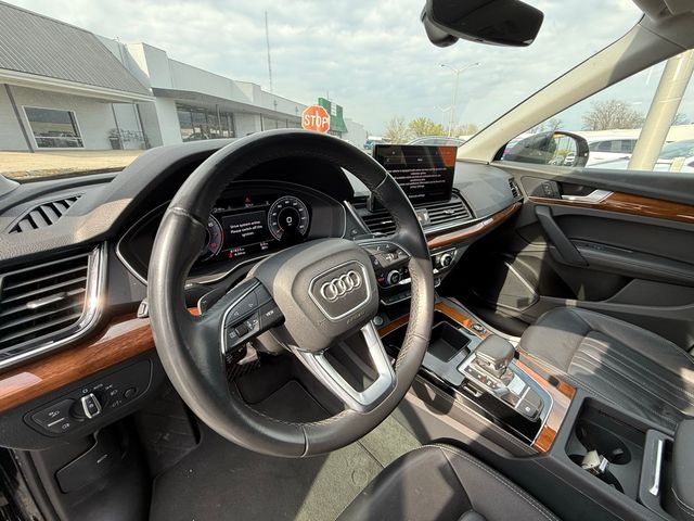 Vehicle image 15 of 32