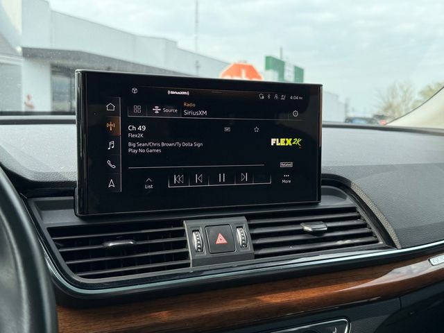 Vehicle image 19 of 32
