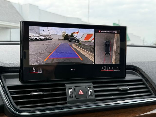 Vehicle image 20 of 32