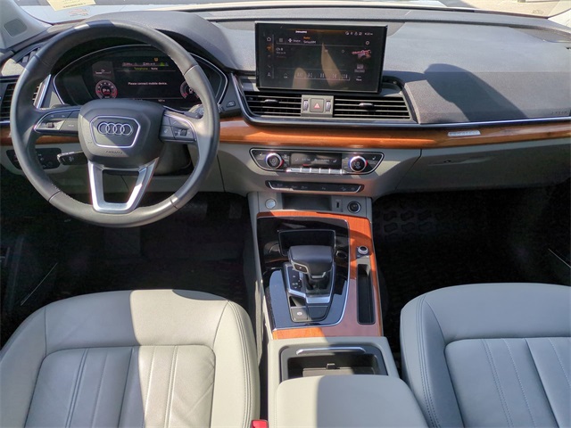 Vehicle image 15 of 30