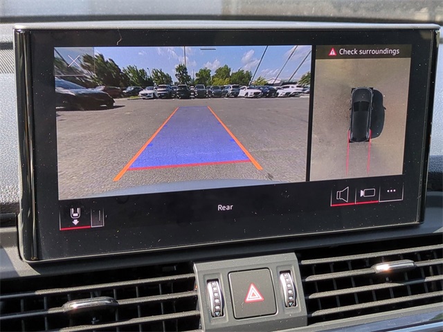 Vehicle image 21 of 30