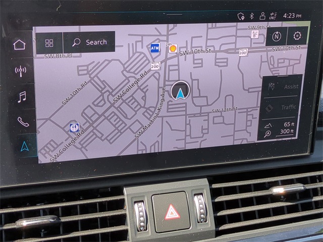 Vehicle image 22 of 30