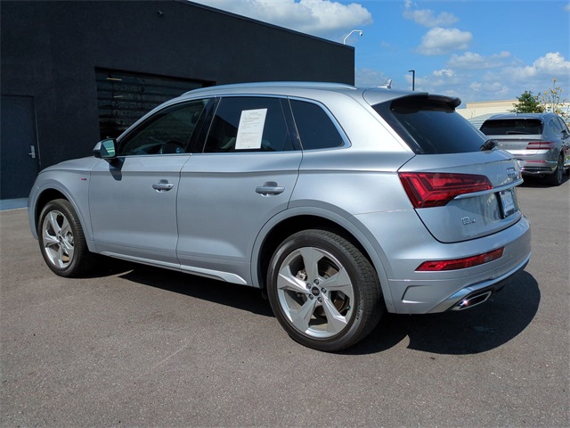 Vehicle image 7 of 30