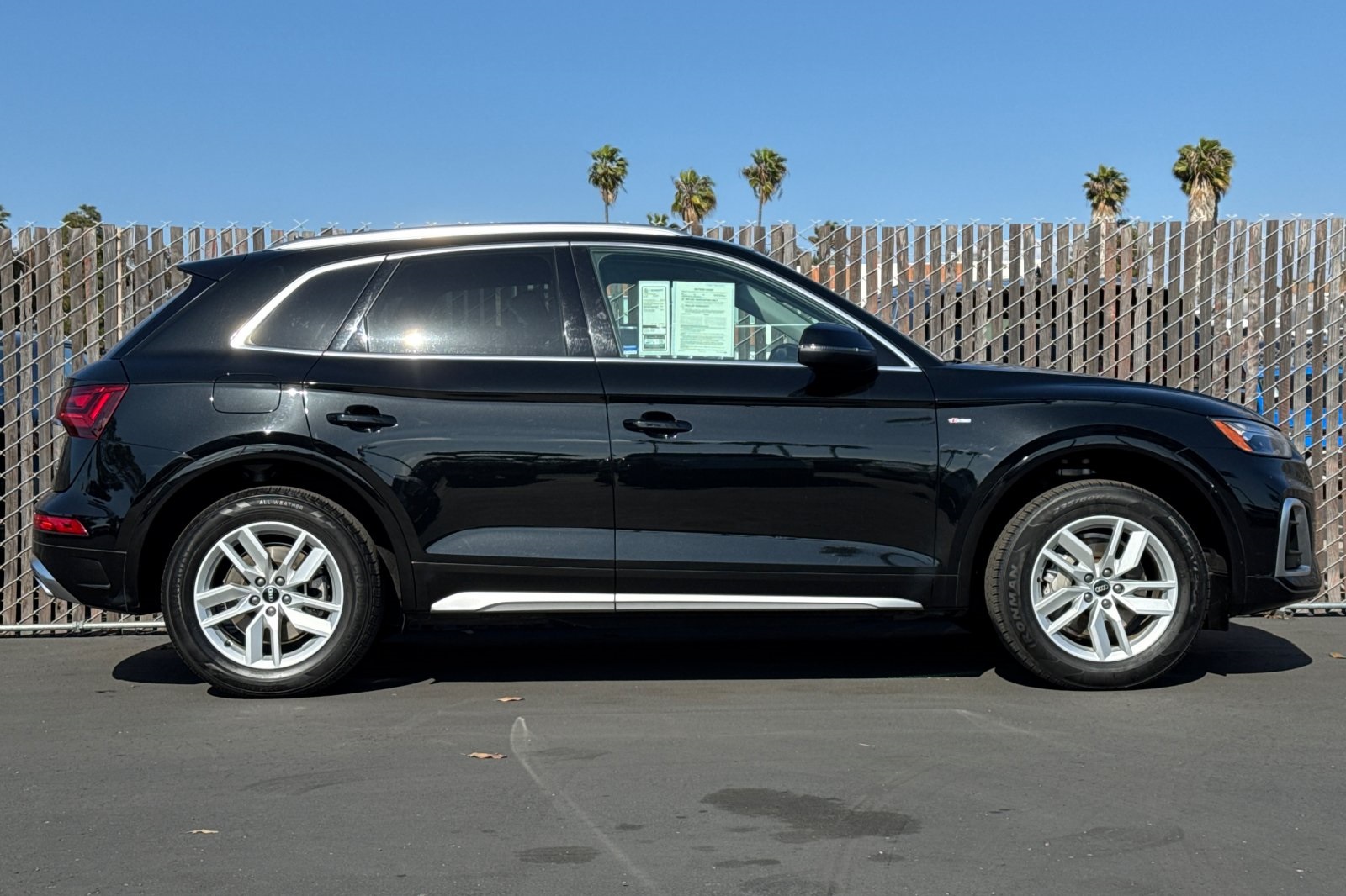 Vehicle image 7 of 29