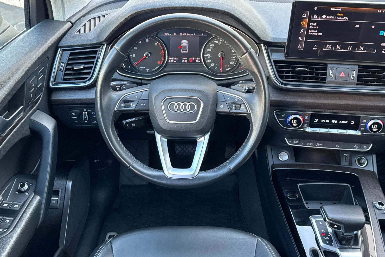 Vehicle image 14 of 29