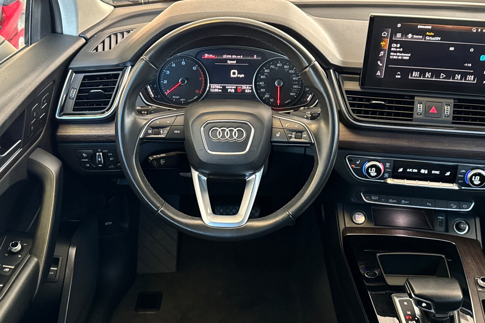 Vehicle image 14 of 29