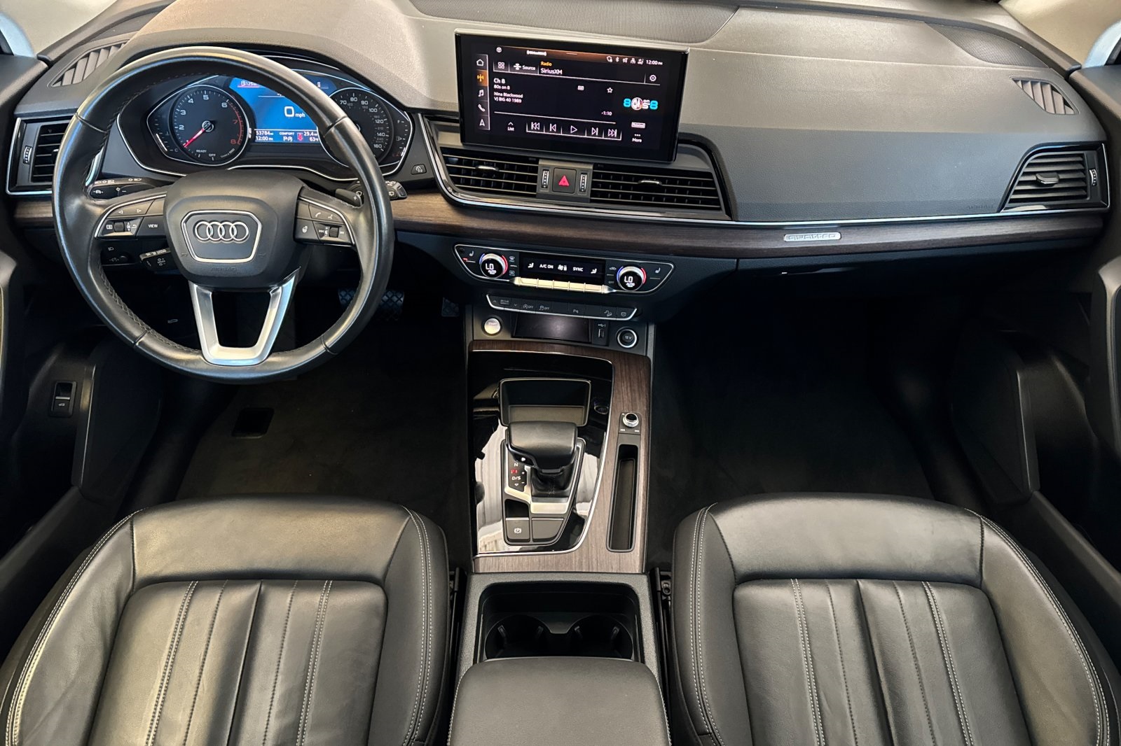 Vehicle image 13 of 29