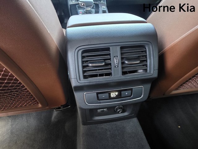 Vehicle image 26 of 35