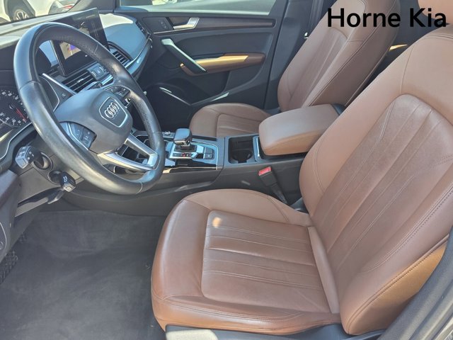 Vehicle image 12 of 35