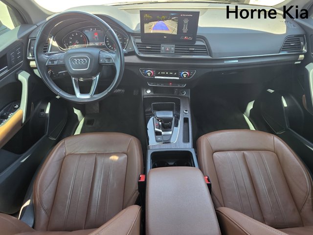 Vehicle image 13 of 35
