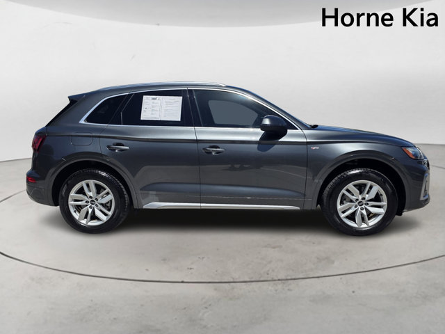 Vehicle image 4 of 35