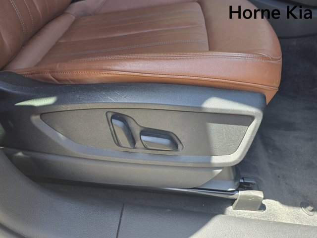 Vehicle image 22 of 35