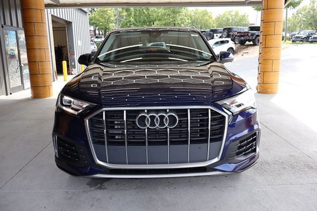 Vehicle image 2 of 38