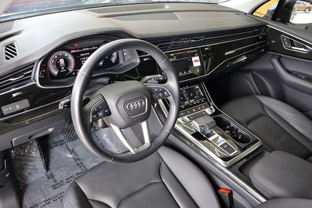 Vehicle image 14 of 38