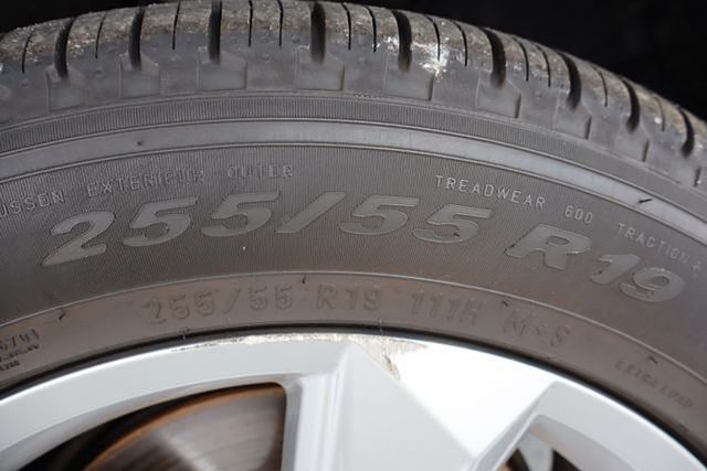 Vehicle image 8 of 38