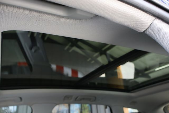 Vehicle image 36 of 38