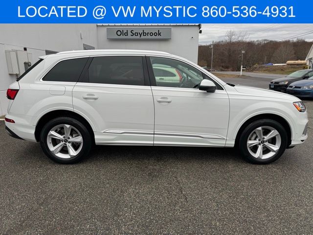 Vehicle image 5 of 38