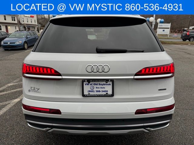 Vehicle image 9 of 38