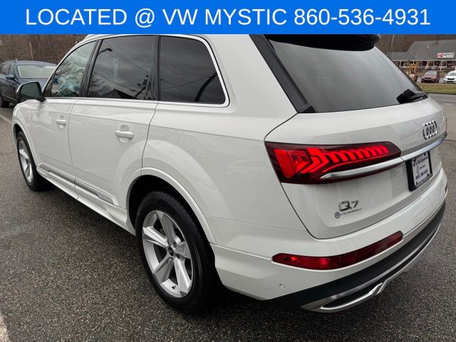 Vehicle image 7 of 38