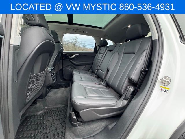 Vehicle image 12 of 38