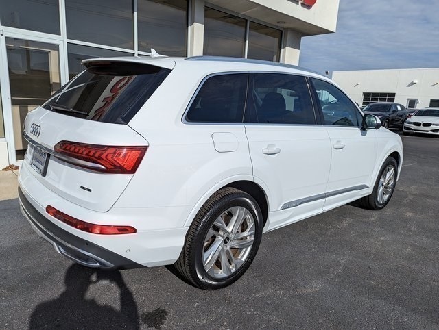 Vehicle image 2 of 27