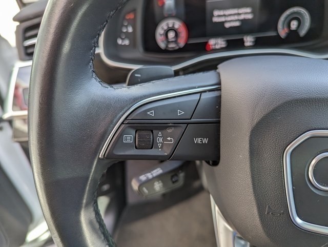 Vehicle image 9 of 27