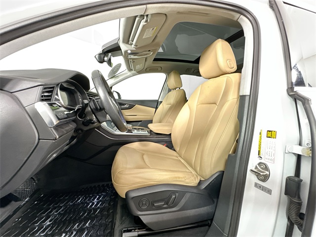 Vehicle image 33 of 33