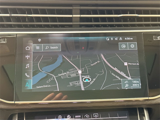 Vehicle image 27 of 33