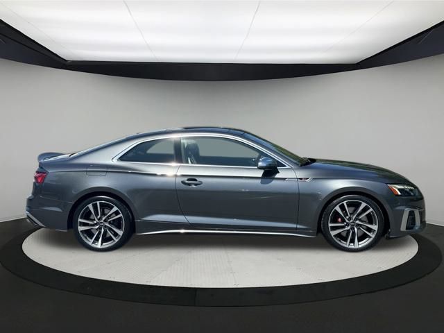 Vehicle image 4 of 28