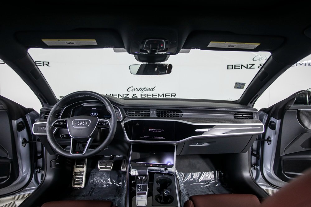 Vehicle image 22 of 46