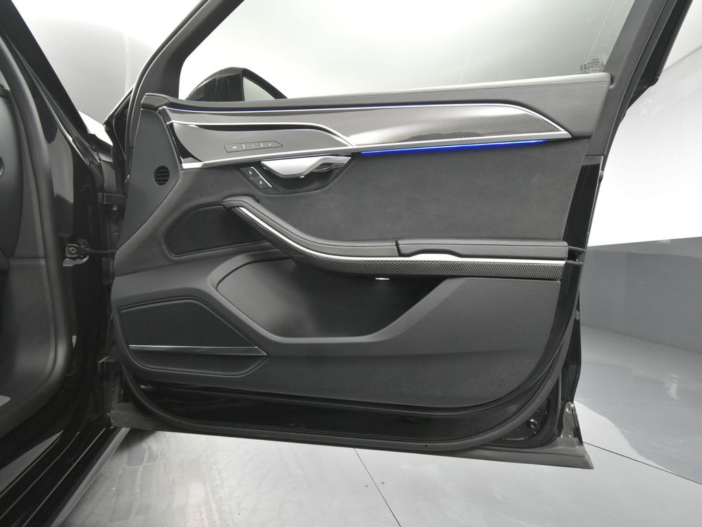 Vehicle image 47 of 53