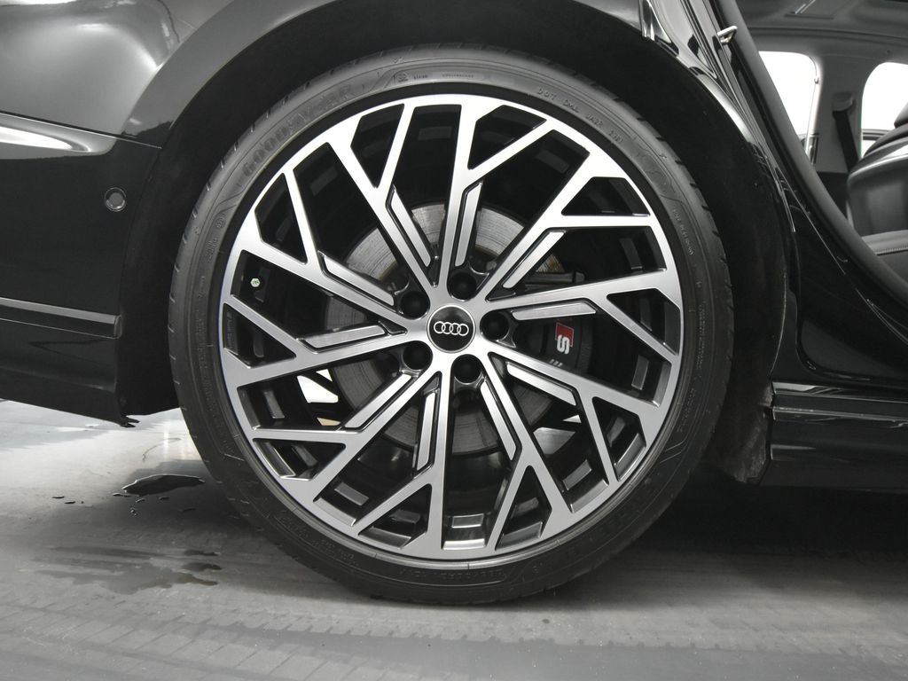Vehicle image 18 of 53