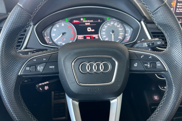 Vehicle image 23 of 29