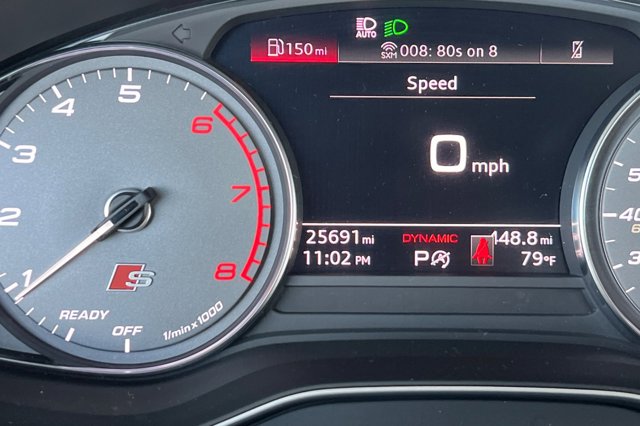 Vehicle image 25 of 29