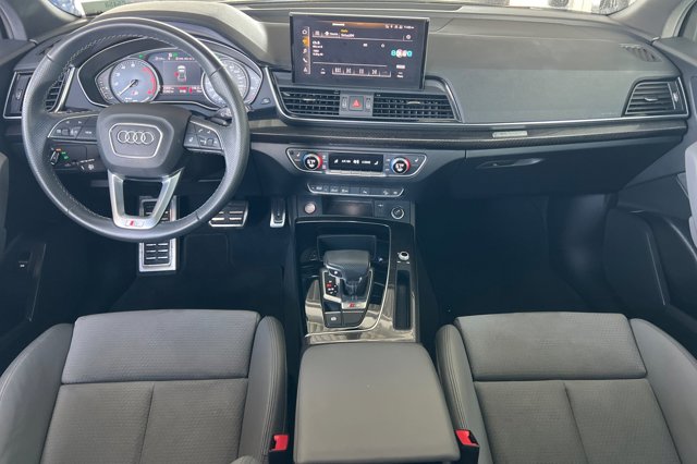 Vehicle image 13 of 29