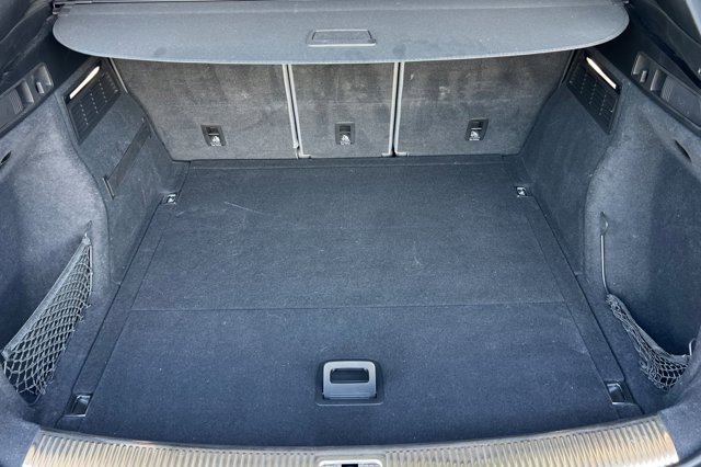Vehicle image 15 of 29