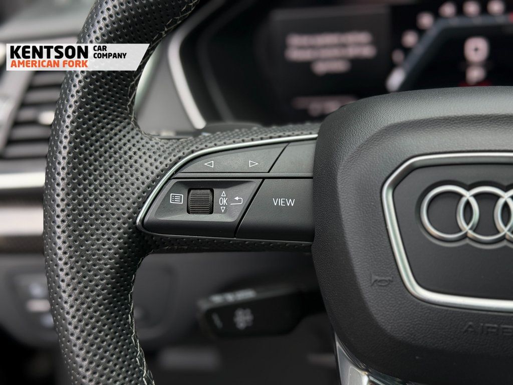 Vehicle image 23 of 49