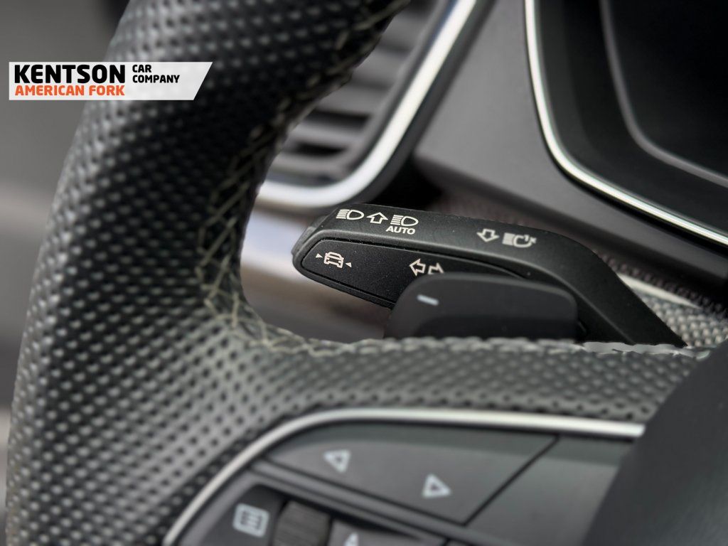 Vehicle image 26 of 49