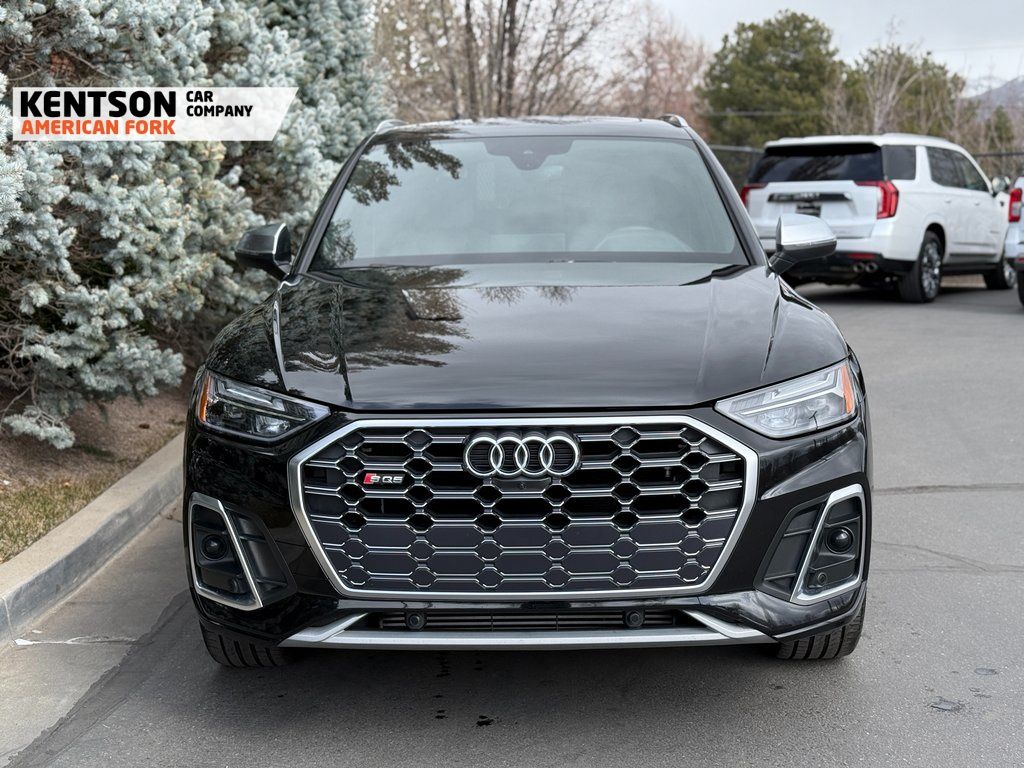 Vehicle image 4 of 49
