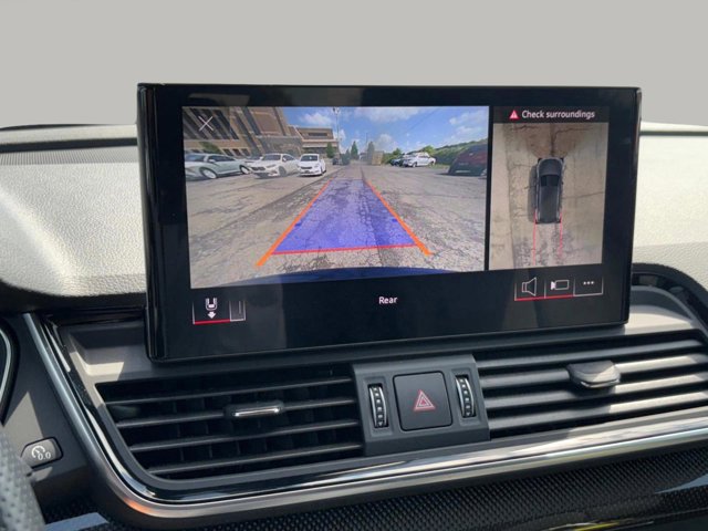 Vehicle image 20 of 34