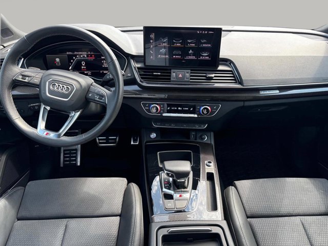 Vehicle image 16 of 34