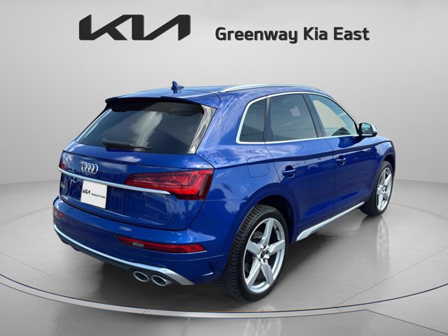 Vehicle image 5 of 34