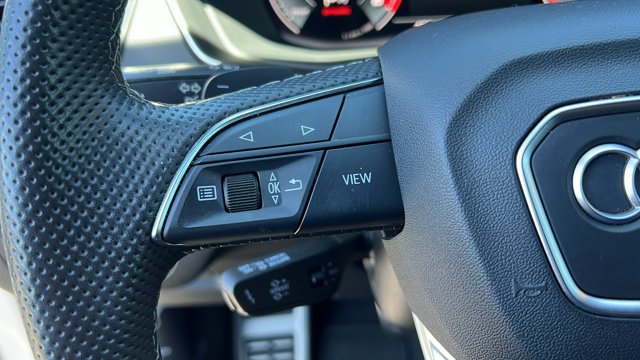Vehicle image 26 of 31