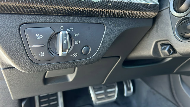 Vehicle image 29 of 31