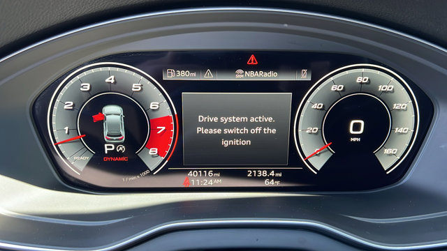 Vehicle image 28 of 31