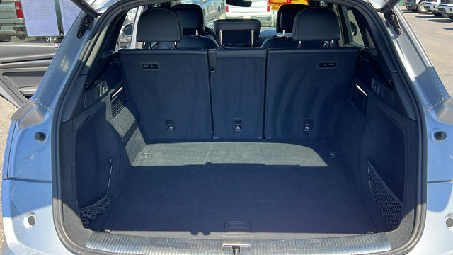 Vehicle image 11 of 31