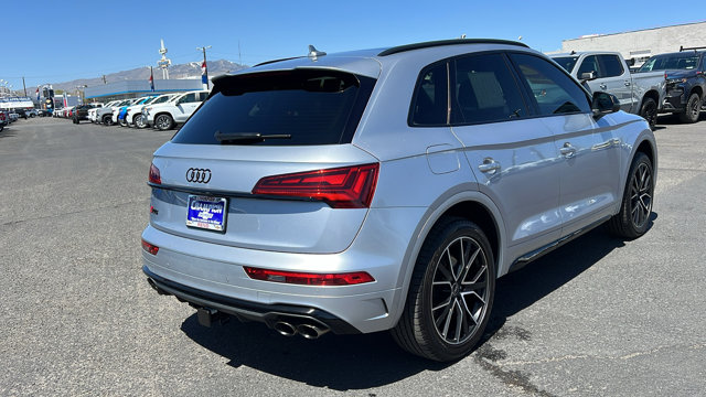 Vehicle image 5 of 31