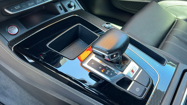 Vehicle image 22 of 31